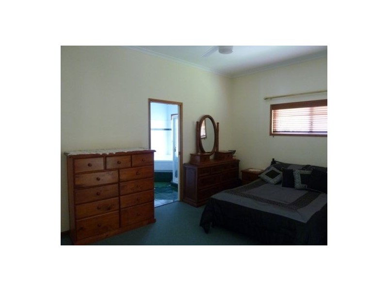 5/414 Boat Harbour Drive, Torquay QLD 4655