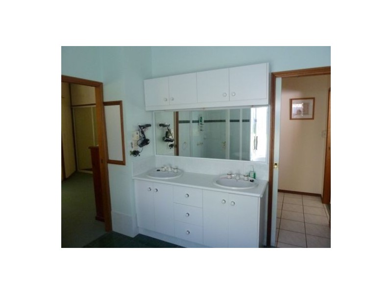 5/414 Boat Harbour Drive, Torquay QLD 4655