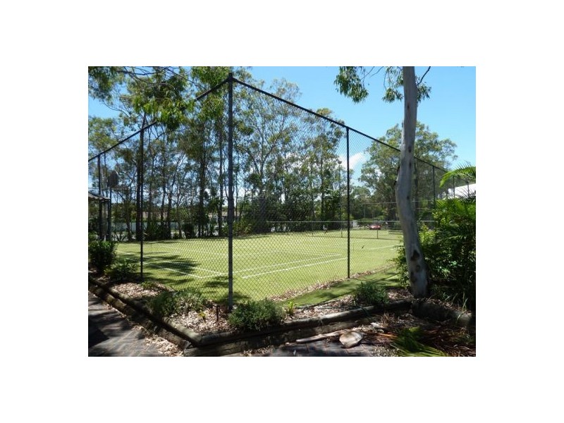 5/414 Boat Harbour Drive, Torquay QLD 4655