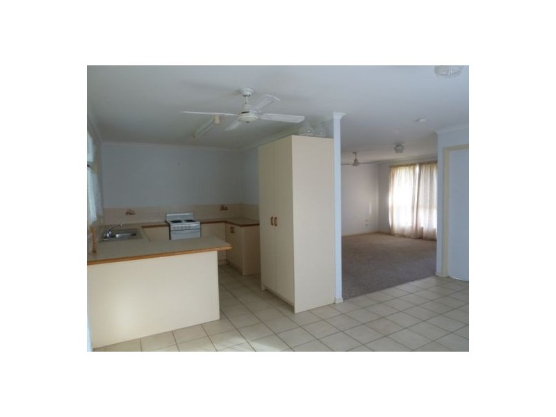 31 Tristania Crescent, Urangan QLD 4655