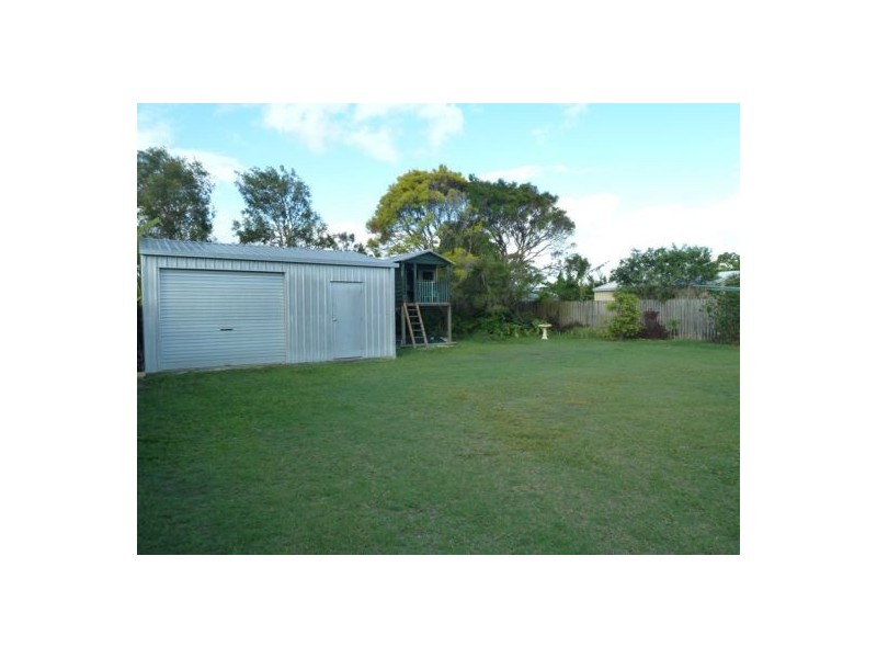 31 Tristania Crescent, Urangan QLD 4655