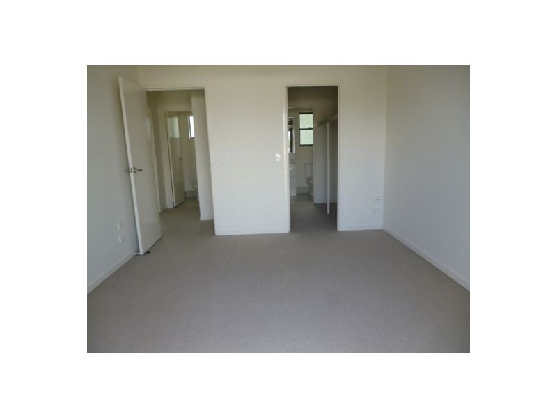 4/115 Torquay Road, Scarness QLD 4655