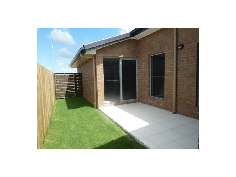 16 Oxley Circuit, Urraween QLD 4655