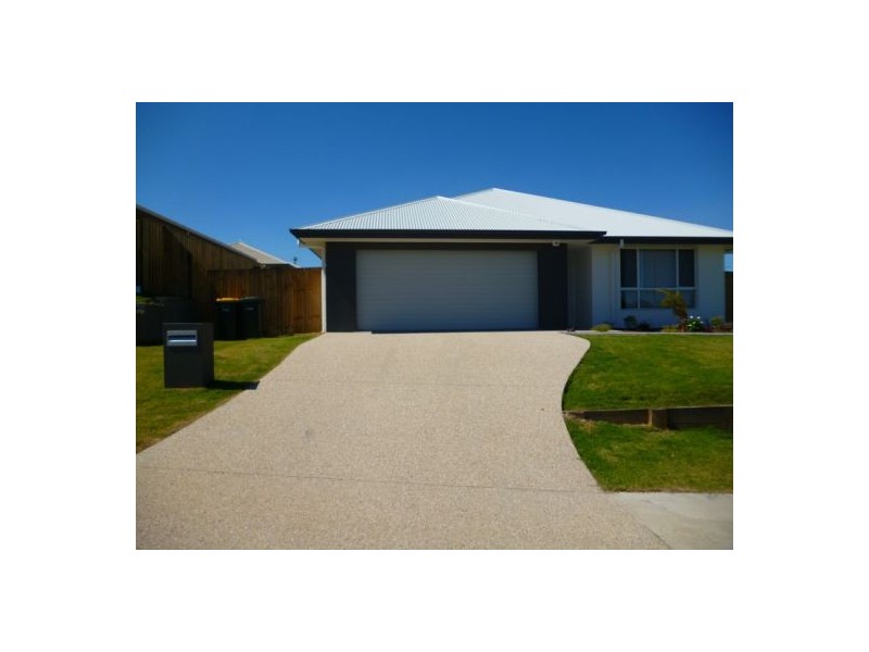 42 Morgan Circuit, Urraween QLD 4655