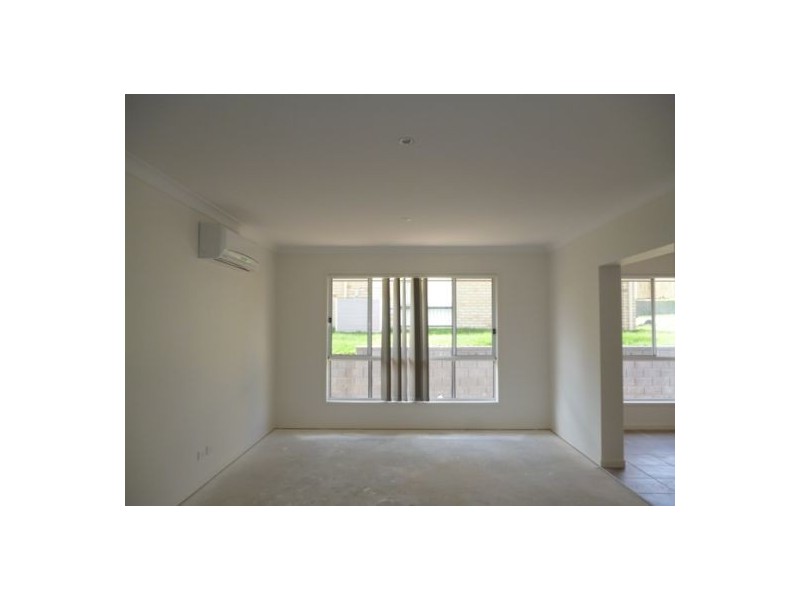 42 Morgan Circuit, Urraween QLD 4655