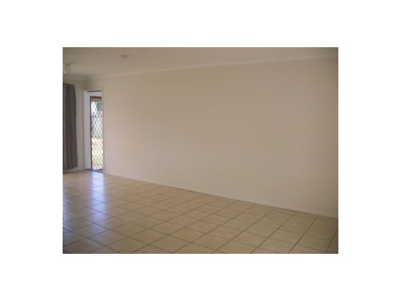 83 Pulgul Street, Urangan QLD 4655