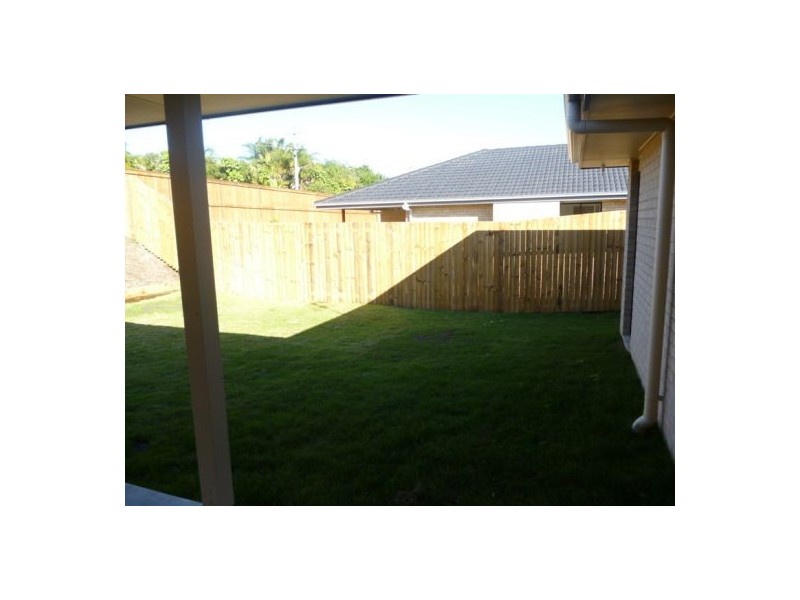 5 Mandi Court, Urraween QLD 4655