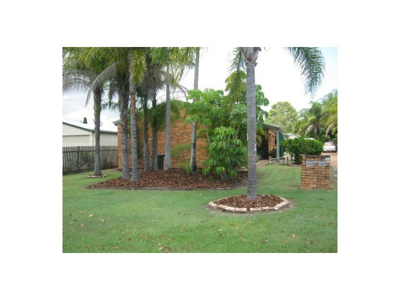 2/21 Honiton Street, Torquay QLD 4655