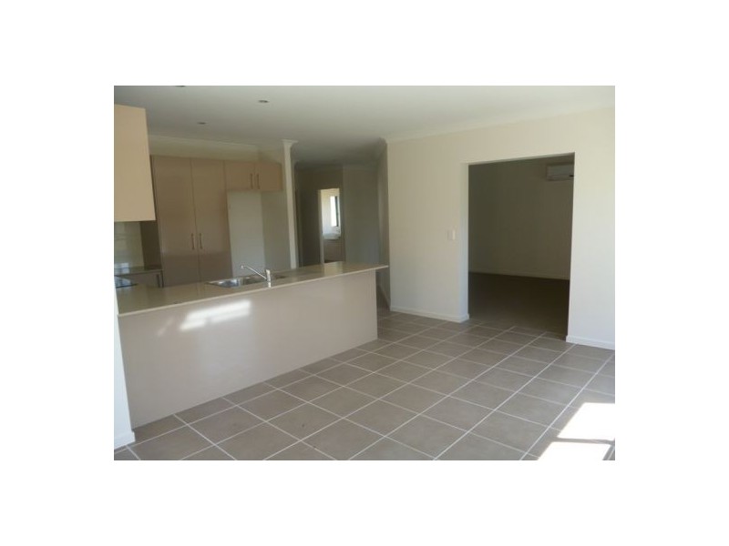 7 Mandi Court, Urraween QLD 4655