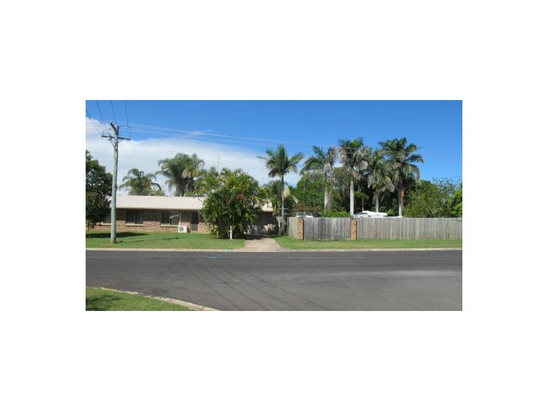 1 Debra Court, Urangan QLD 4655