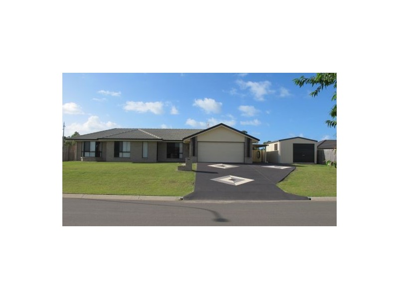 99 Wattle Street, Point Vernon QLD 4655