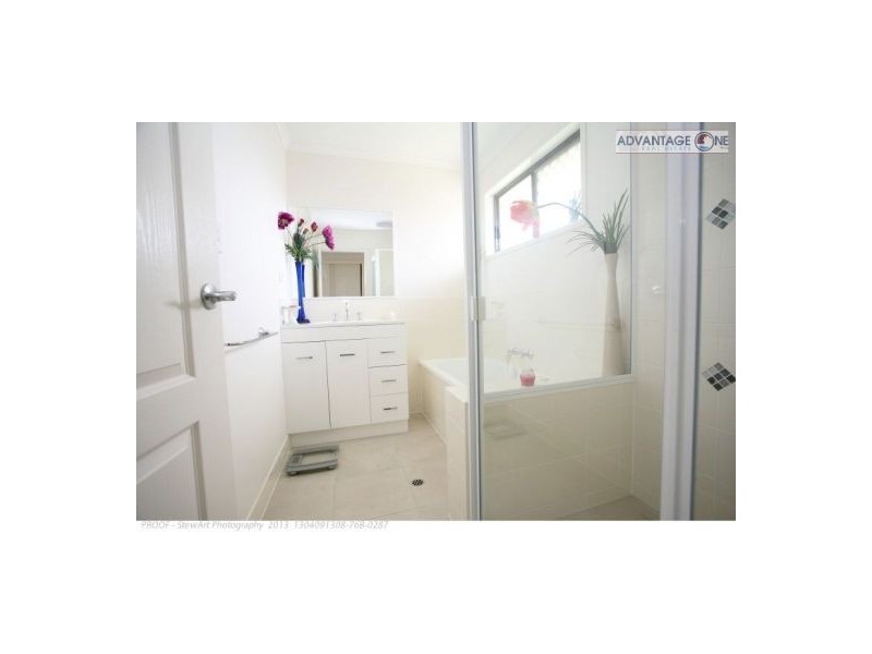 99 Wattle Street, Point Vernon QLD 4655