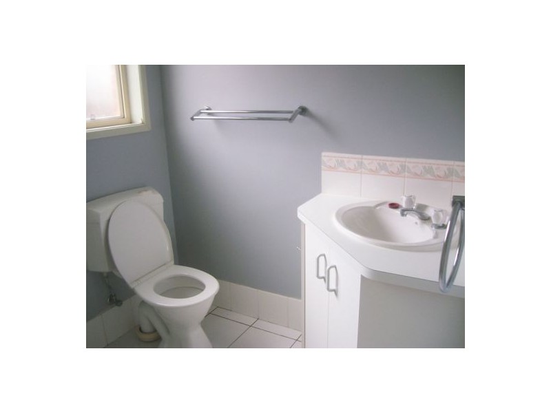 2/54 Haydn Court, Kawungan QLD 4655