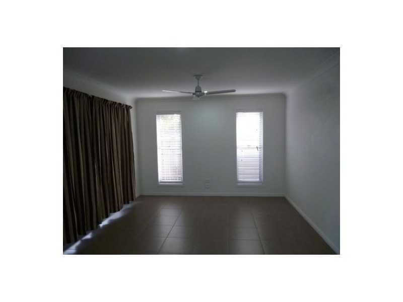 13a Daintree Drive, Urangan QLD 4655