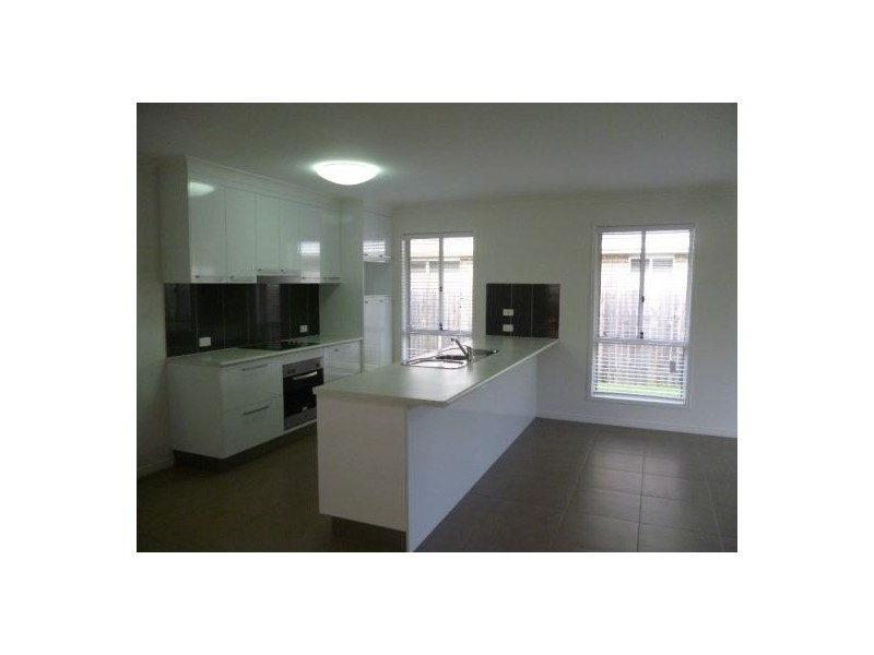 13a Daintree Drive, Urangan QLD 4655