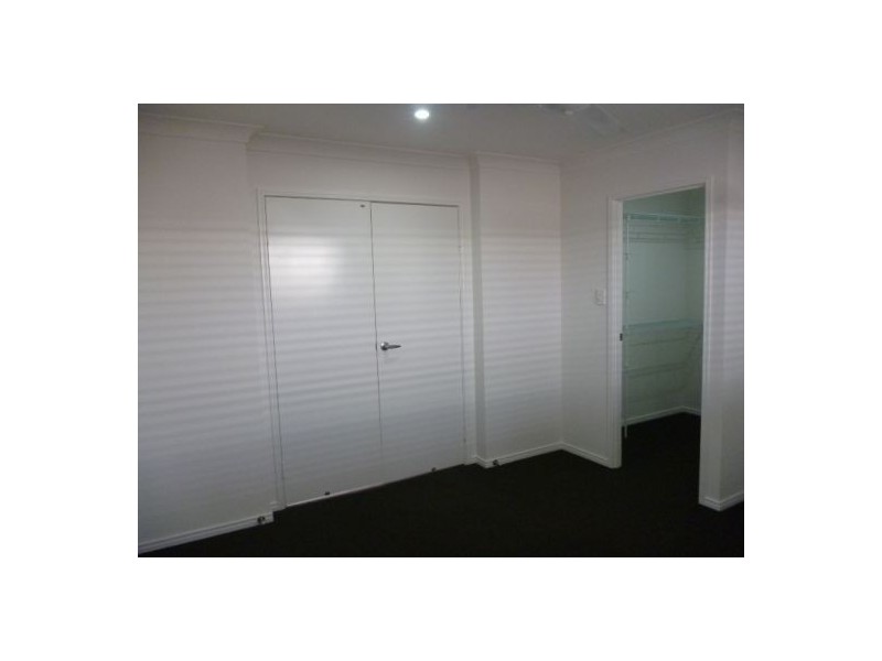 13a Daintree Drive, Urangan QLD 4655