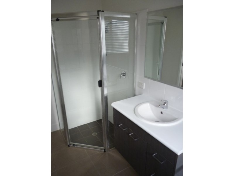 13a Daintree Drive, Urangan QLD 4655