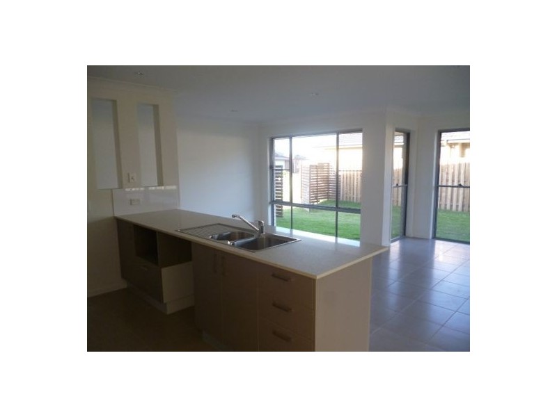 13 Oxley Circuit, Urraween QLD 4655