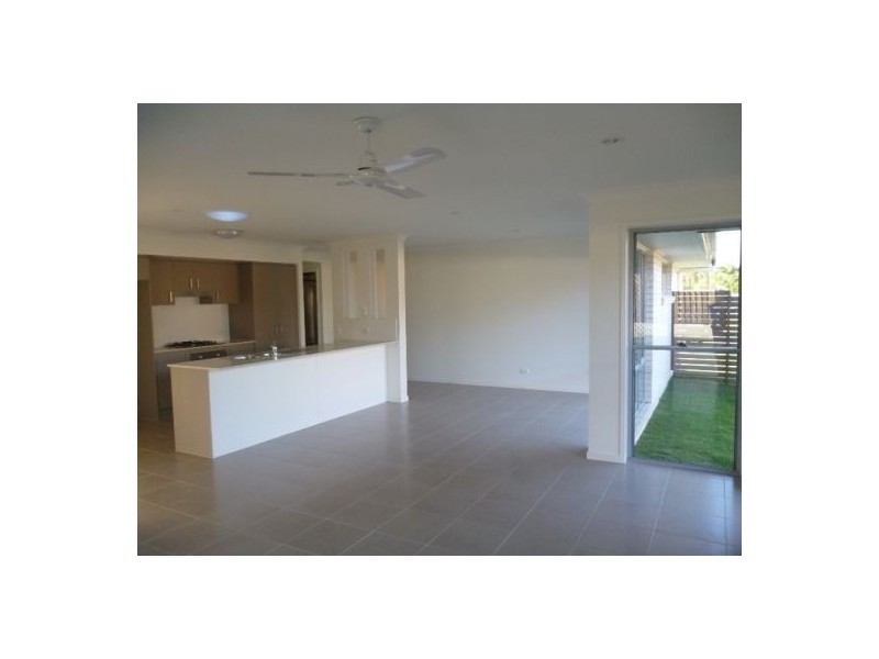 13 Oxley Circuit, Urraween QLD 4655