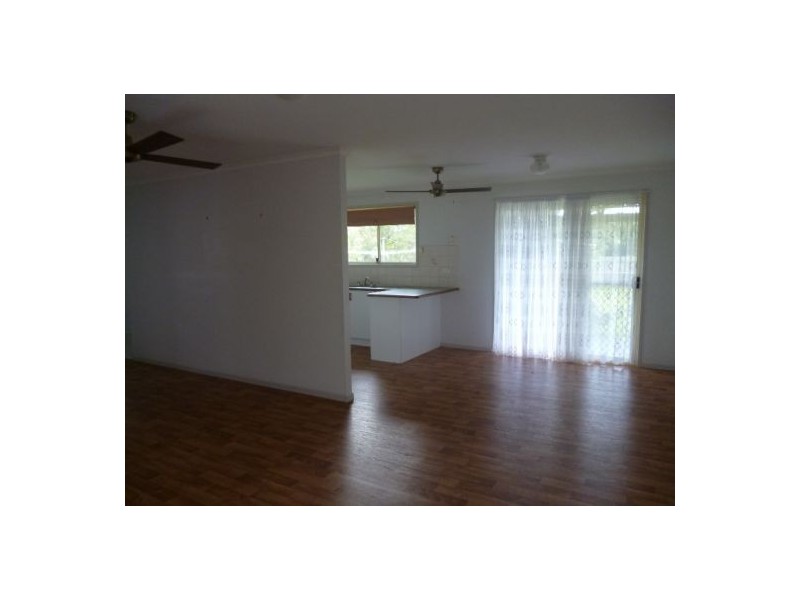 28 Tristania Crescent, Urangan QLD 4655