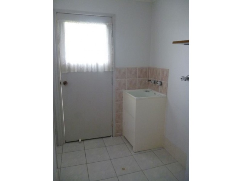 28 Tristania Crescent, Urangan QLD 4655