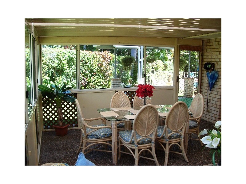 56 William Street, Urangan QLD 4655