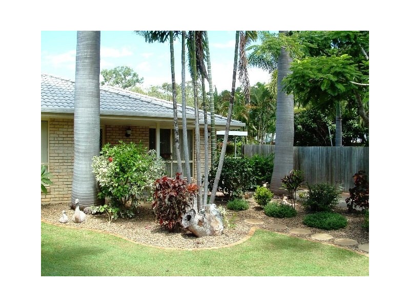 56 William Street, Urangan QLD 4655