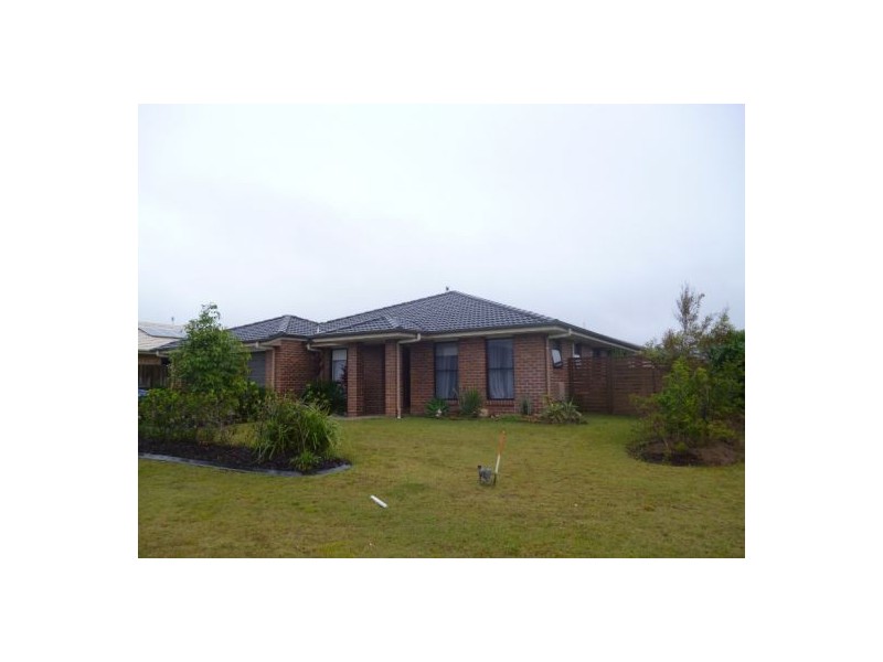 16 Santa Maria Avenue, Urraween QLD 4655