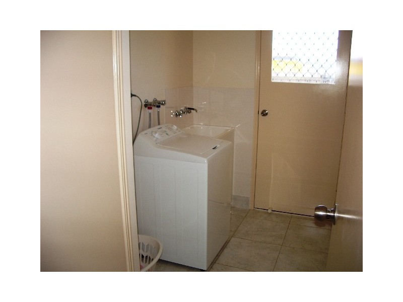 Point Vernon QLD 4655