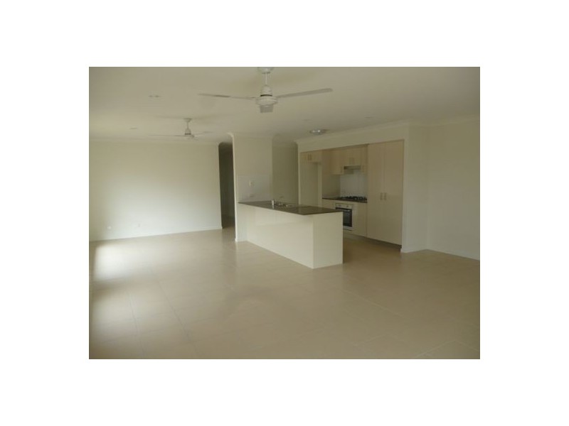 14 Oxley Circuit, Urraween QLD 4655