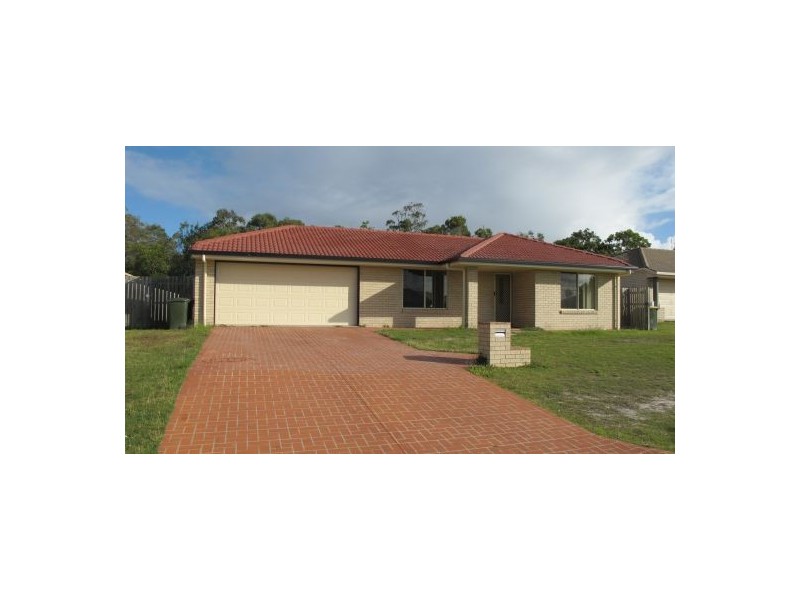 36 Topaz Circuit, Urangan QLD 4655