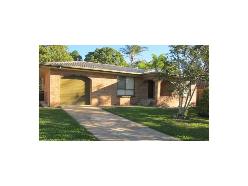 33 Vanda Street, Urangan QLD 4655