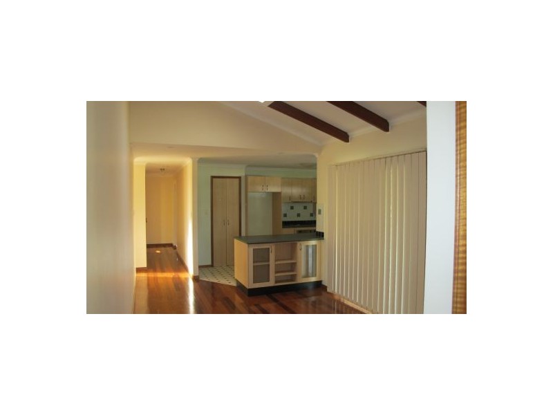 33 Vanda Street, Urangan QLD 4655