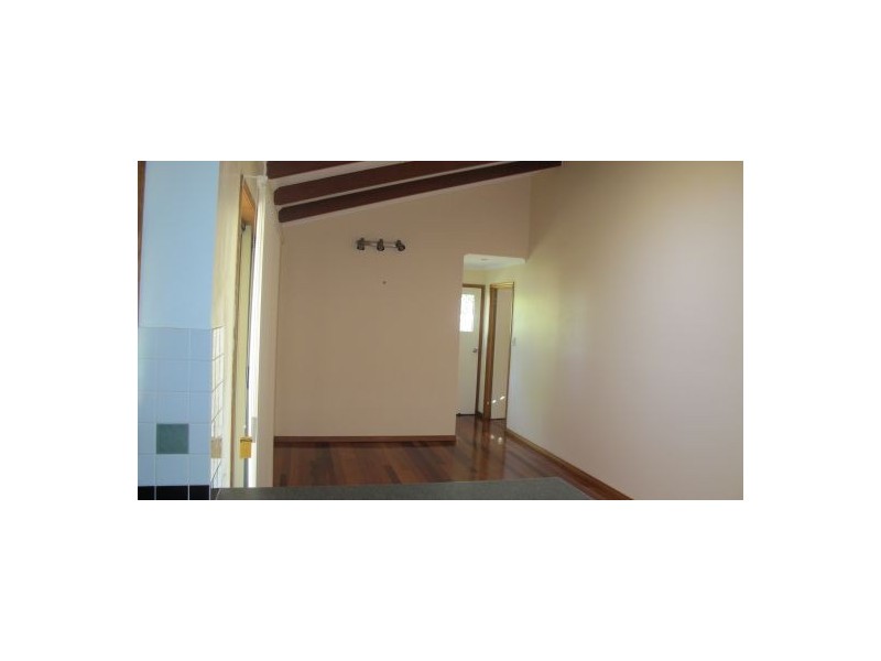 33 Vanda Street, Urangan QLD 4655