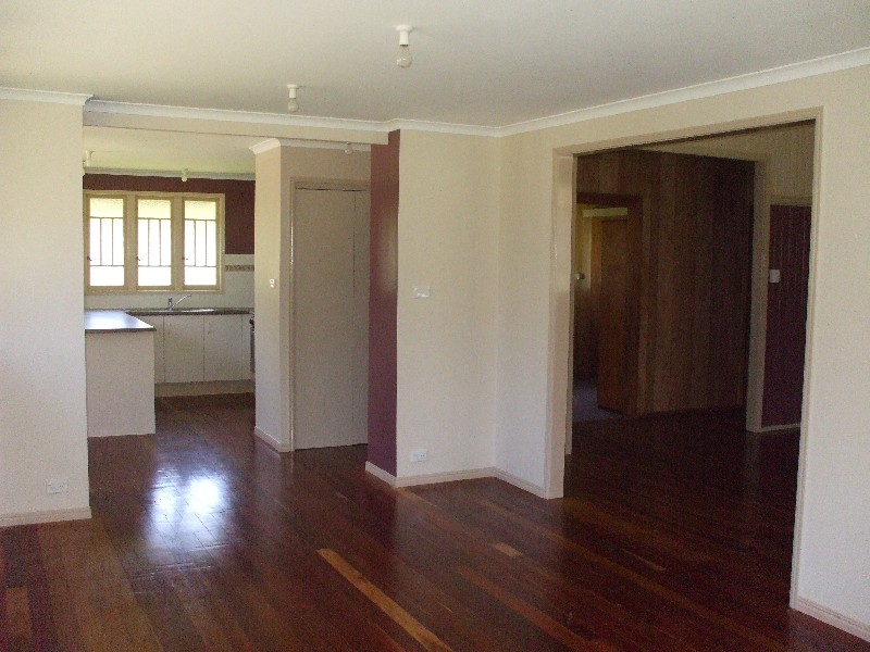 11 James Street, Howard QLD 4659