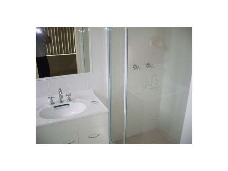 10 Bronton Way, Point Vernon QLD 4655