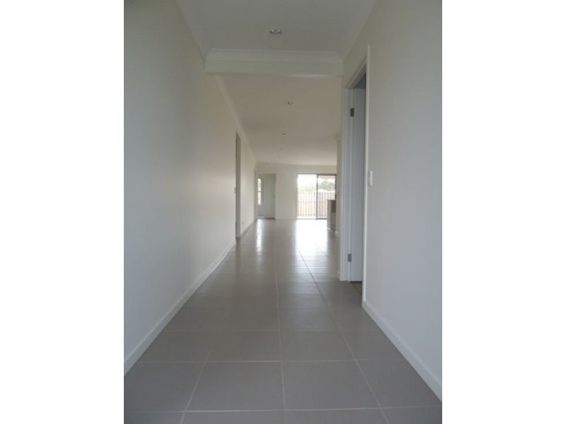 18 Oxley Circuit, Urraween QLD 4655