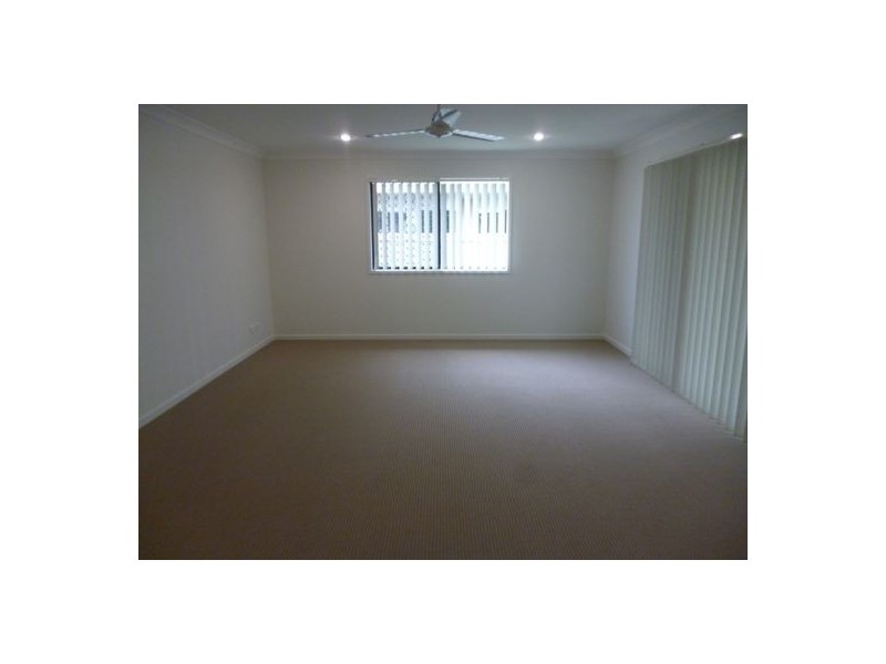 13 Yongala Avenue, Eli Waters QLD 4655