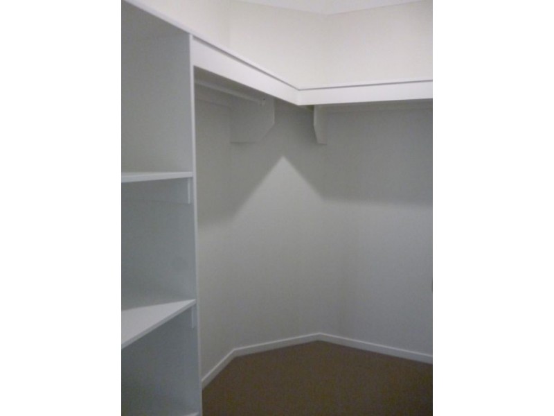 13 Yongala Avenue, Eli Waters QLD 4655