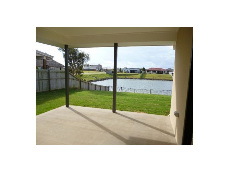 13 Yongala Avenue, Eli Waters QLD 4655