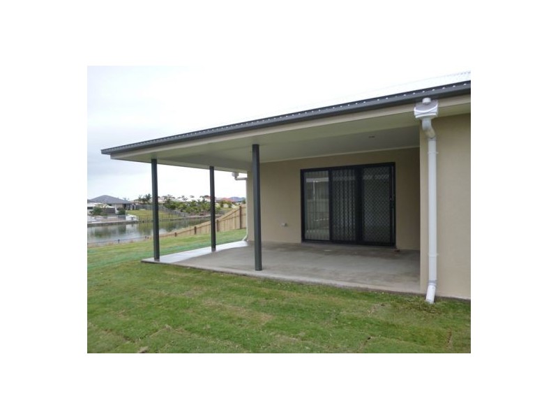 13 Yongala Avenue, Eli Waters QLD 4655