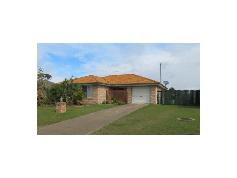 12 Burnett Court, Eli Waters QLD 4655
