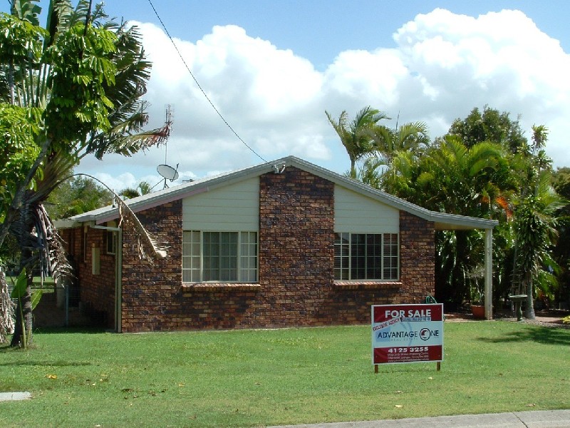 27 Miller Street, Urangan QLD 4655