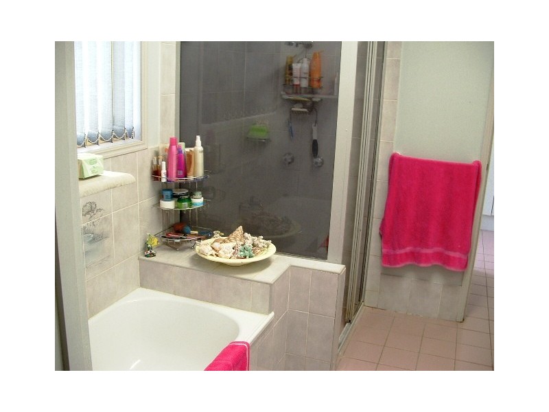 27 Miller Street, Urangan QLD 4655