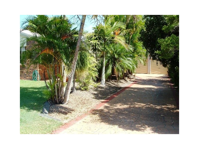 27 Miller Street, Urangan QLD 4655