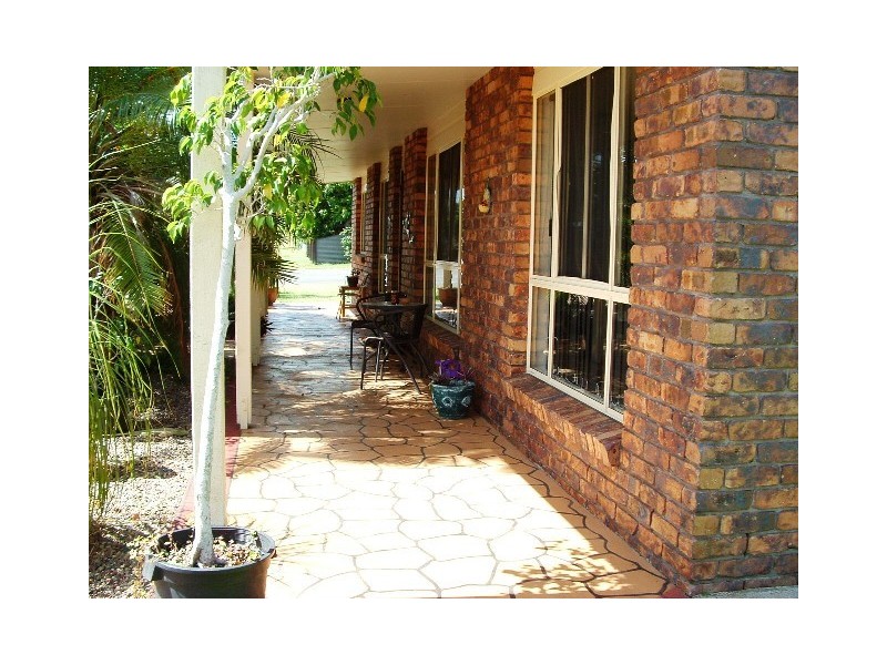 27 Miller Street, Urangan QLD 4655