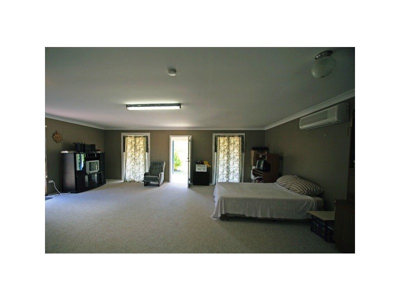 4 Sewell Court, Booral QLD 4655