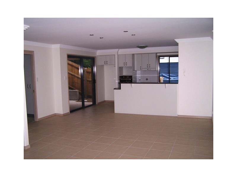 12 Barry Street, Torquay QLD 4655