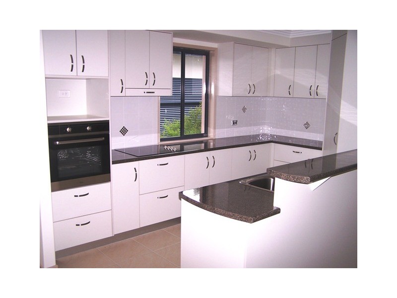 12 Barry Street, Torquay QLD 4655