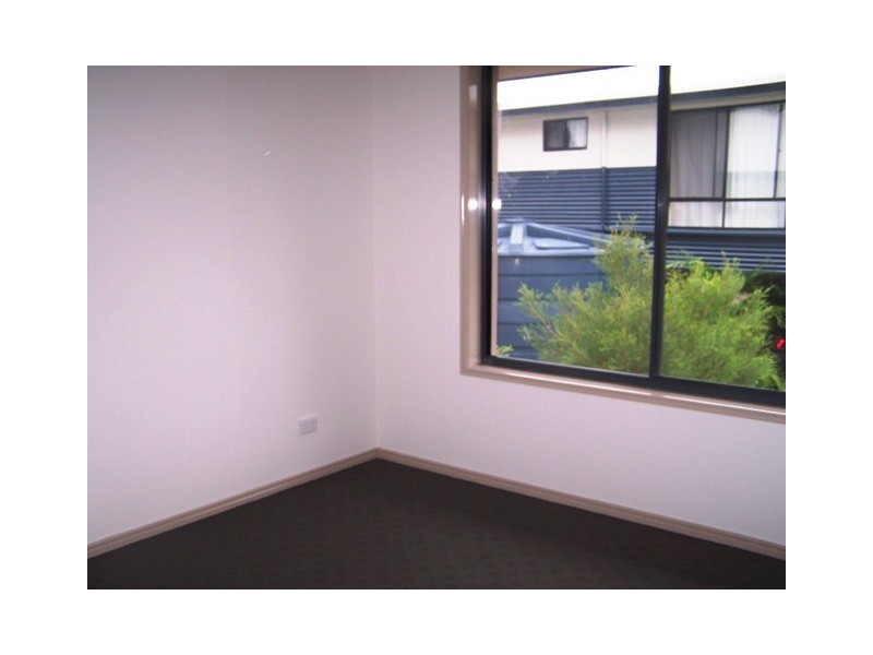 12 Barry Street, Torquay QLD 4655